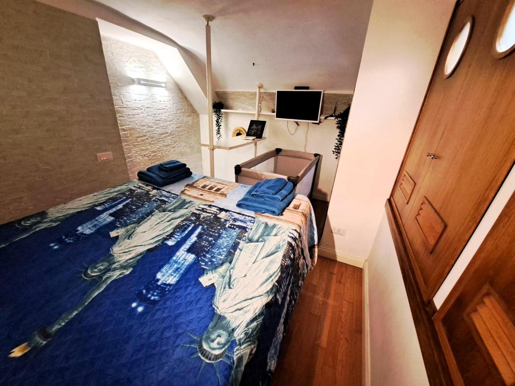 Toledo 27, A Due Passi Da Piazza Del Plebiscito Apartment Napoli Bagian luar foto